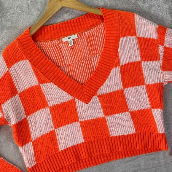 BP. Women's Cropped Checkerboard V-Neck Sweater Pink Orange Acrylic Sz M - Picture 1 of 11